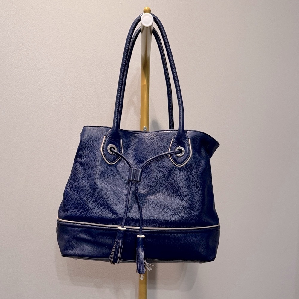 Cole Haan Vintage leather Reiley tassel tote in Navy EUC